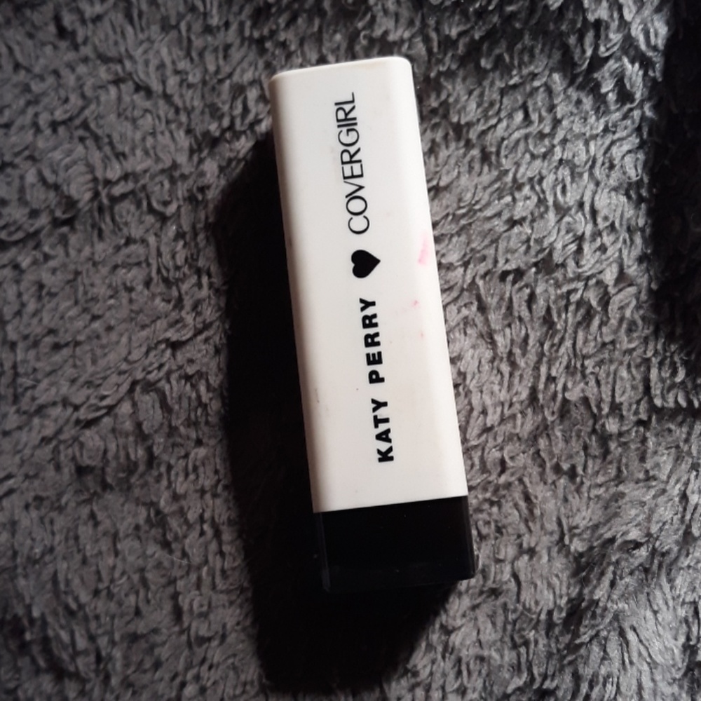 Lipstick - Picture 2 of 3